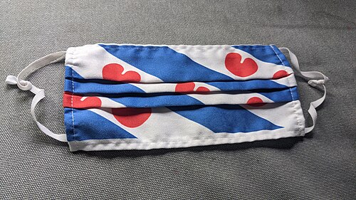 Gyerek 3 rétegű, arcra illeszkedő, 100% pamut, mosható szájmaszk, gyerek Hello Kitty minta (Szállítás: 2-3 munkanap)